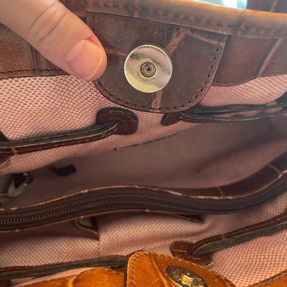 Dooney & Bourke designer purse - Picture 5 of 7